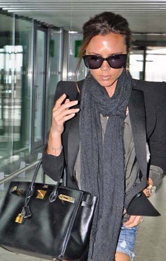 Victoria Beckham ne odoleva ovom modelu...