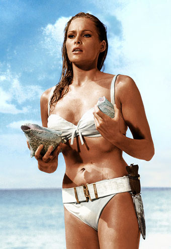 URSULA ANDRESS