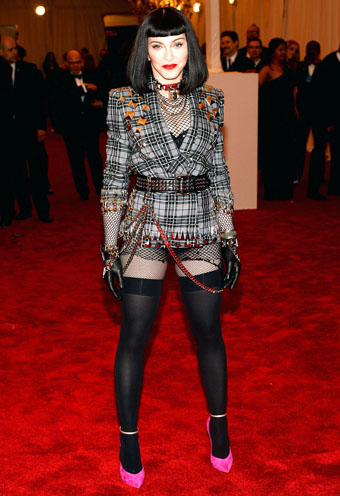 Madonna nosi GIVENCHY