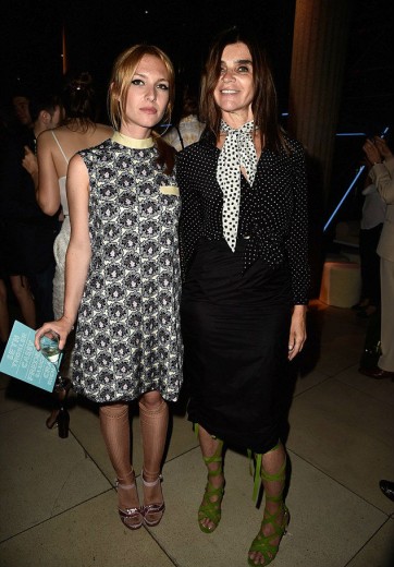 Josephine de La Baume i Carine Roitfeld